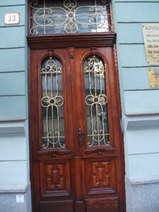 Oprava dřevěných dveří